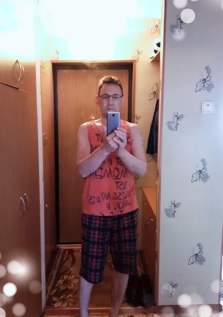 Игорь из Нового Уренгоя, ищу на сайте знакомства без обязательств