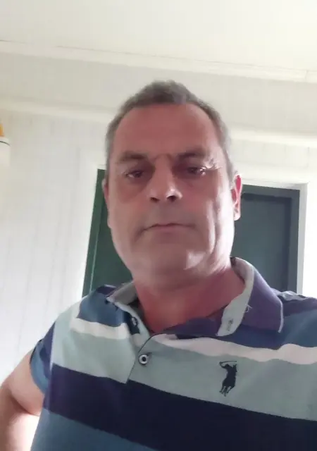 Слава из Воронежа, мне 54, познакомлюсь без обязательств
