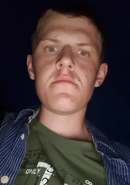 Я Евгений, 27, из Брянска, ищу знакомство для постоянных отношений