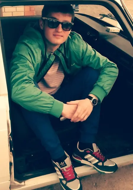 Я Вадимка, 32, из Вольска, ищу знакомства без обязательств