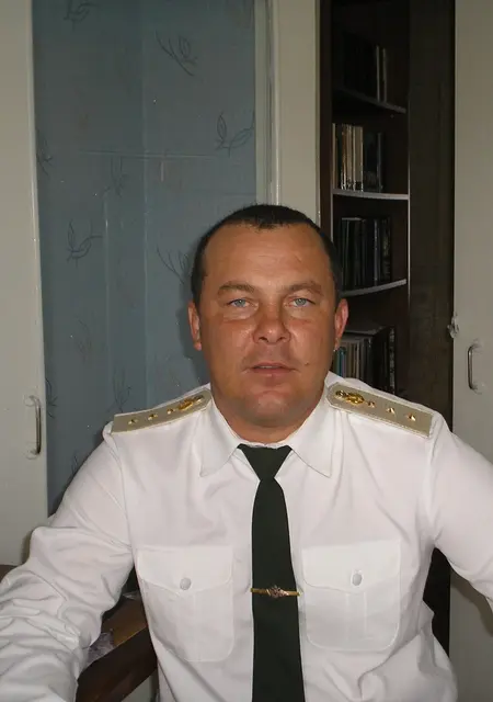 Я Гена, 25, из Чехова, ищу знакомства на одну ночь