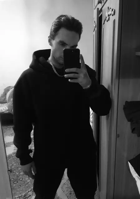 Andrew из Ровно, ищу на сайте общение