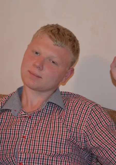 Я Николай, 32, из Киселевска, ищу знакомства без обязательств