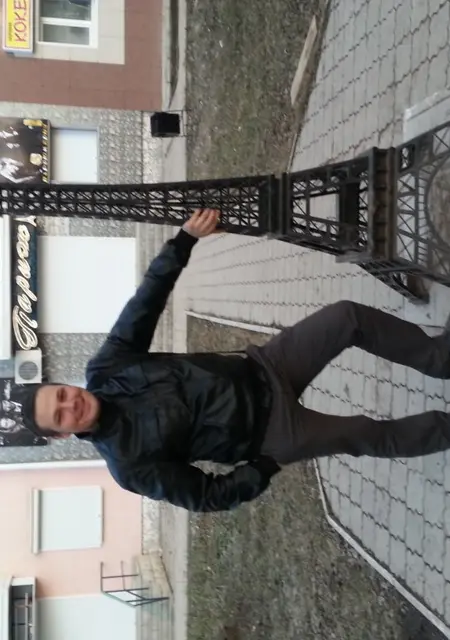 Я Данил, 37, из Альметьевска, ищу знакомства без обязательств