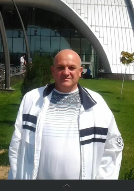 Я Юрий, 64, знакомлюсь для общения в Евпатории