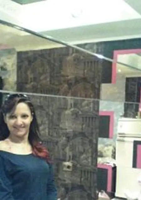 Я Лана, 44, из Новосибирска, ищу знакомства без обязательств