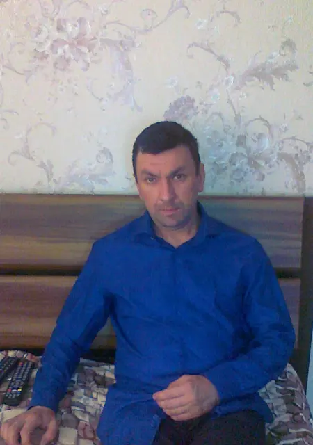 Я Денис, 46, из Тулы, ищу знакомство для постоянных отношений