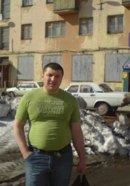 Slava из Воркуты, мне 47, познакомлюсь на одну ночь