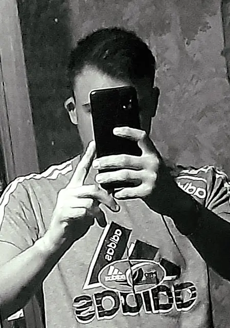 Ярослав из Шахт, ищу на сайте знакомства на одну ночь