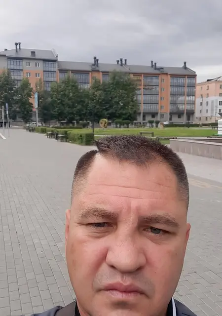 Я Макс, 43, из Новосибирска, ищу знакомство для общения