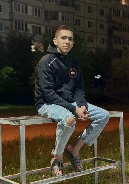 Ильфар из Елабуги, ищу на сайте дружбу