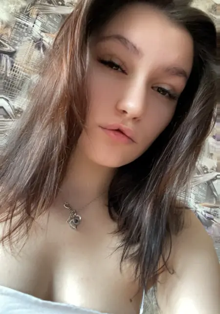 Я Анна, 20, из Владивостока, ищу знакомство для совместных путешествий