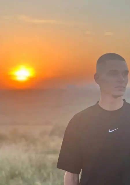 Андрей из Ставрополя, мне 19, познакомлюсь на одну ночь