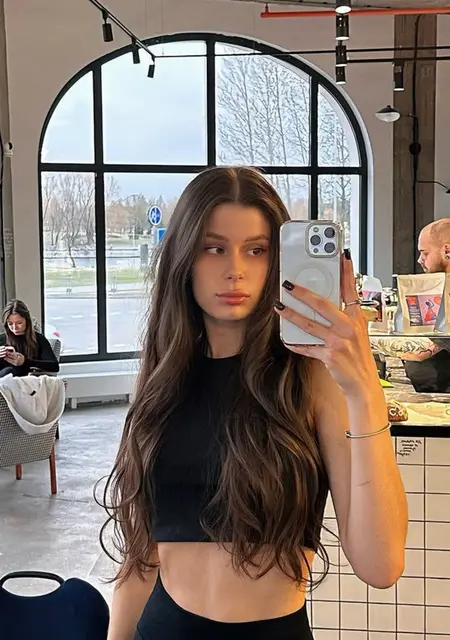 Зарина из Москвы, ищу на сайте знакомства без обязательств