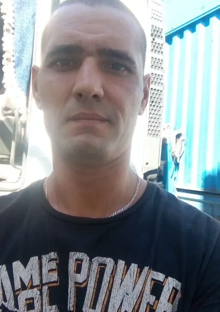 Я Павел, 39, знакомлюсь на одну ночь в Славянске-на-Кубани