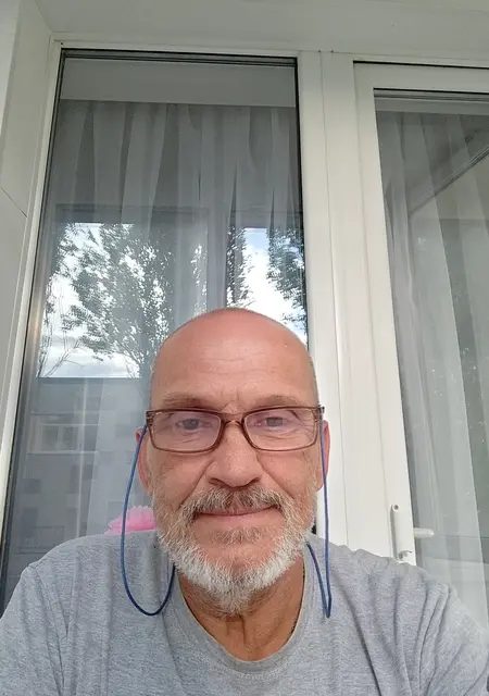 Я Aleksandr, 60, знакомлюсь для приятного времяпровождения в Саратове