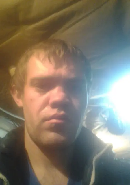 Я Сеня, 37, из Рыбинска, ищу знакомство для приятного времяпровождения