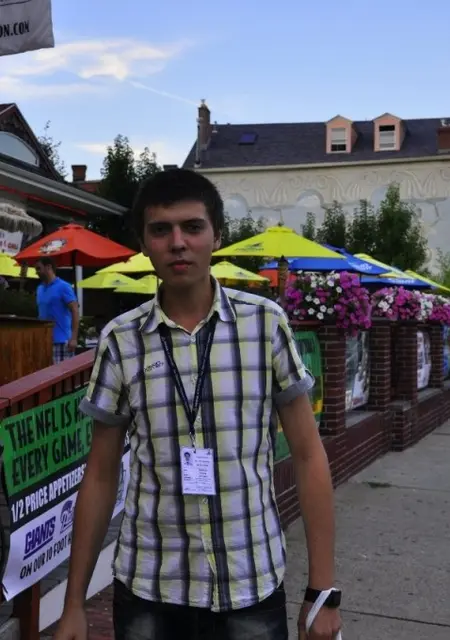 Я Nikita, 32, из Петрозаводска, ищу знакомства без обязательств