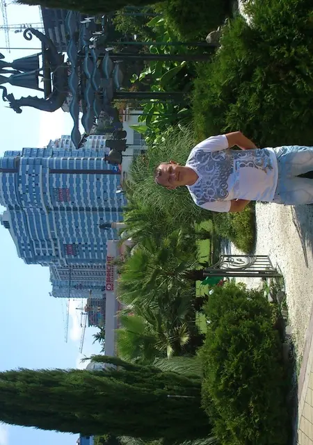 Александр из Сочи, ищу на сайте знакомства на одну ночь