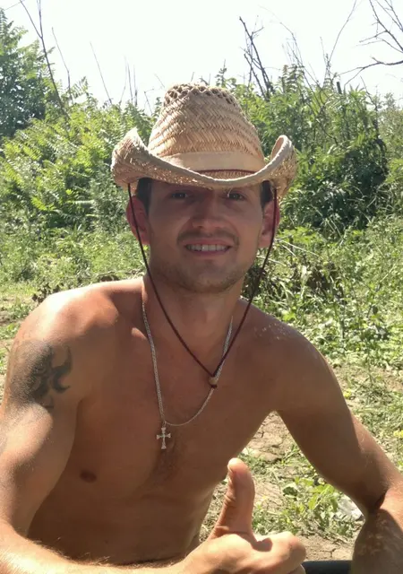 Я Игорек, 38, знакомлюсь без обязательств в Геленджике