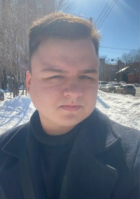 Я Слава, 20, из Южно-Сахалинска, ищу знакомство для приятного времяпровождения