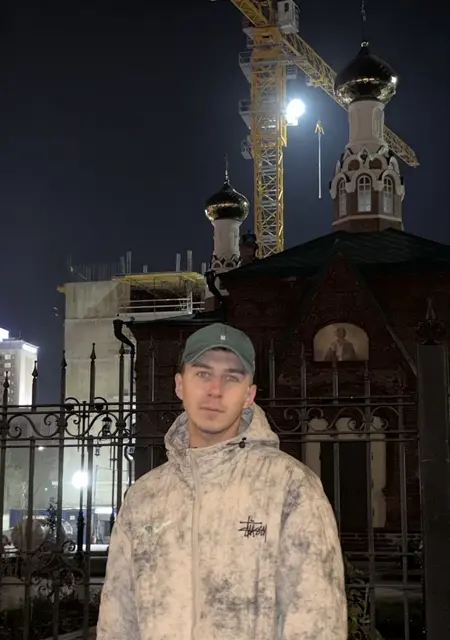 Иван из Новосибирска, мне 20, познакомлюсь для открытые отношения