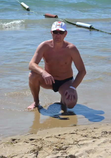 Я Эдуард, 54, знакомлюсь без обязательств в Новом Уренгое