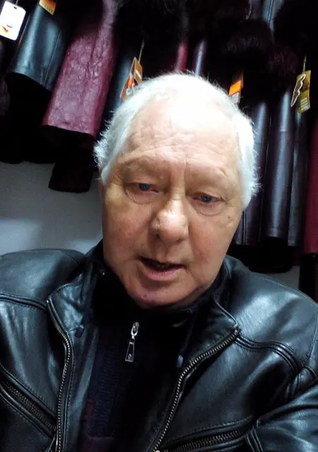 Я Михаил, 67, знакомлюсь для постоянных отношений в Керчи