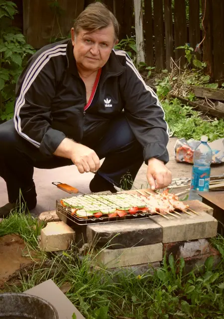 Игорь из Новокузнецка, мне 72, познакомлюсь без обязательств