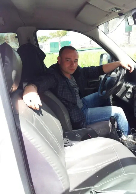 Роман из Стаханова, ищу на сайте знакомства без обязательств