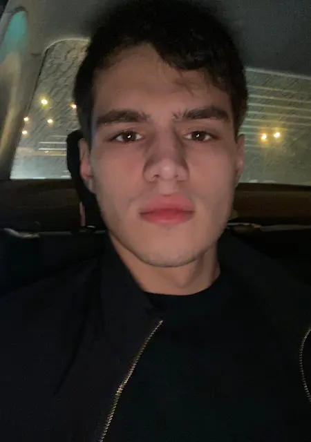 Радж из Омска, мне 23, познакомлюсь на одну ночь