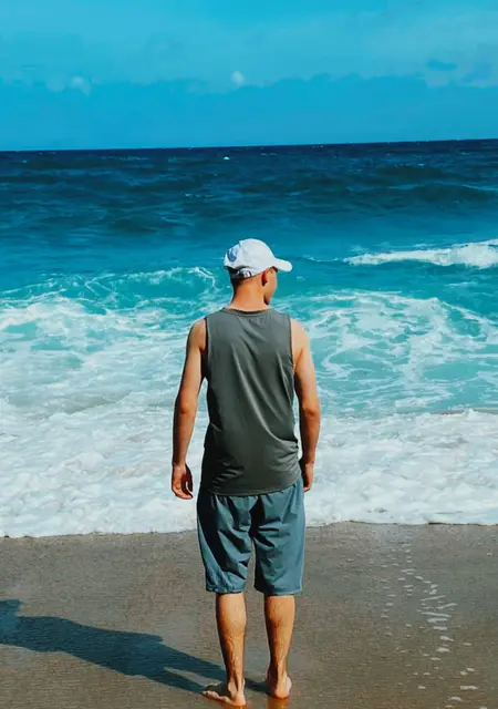 Я Гена, 20, из Нерюнгри, ищу знакомства на одну ночь