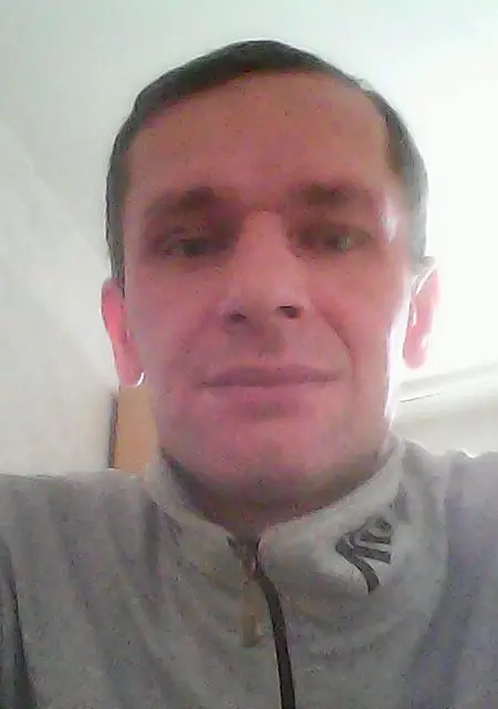 Я Сашка, 48, знакомлюсь для приятного времяпровождения в Рязани