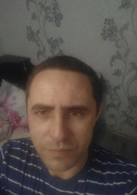 Я Анатолий, 47, знакомлюсь без обязательств в Нефтеюганске