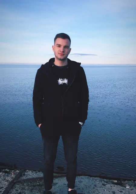 Я Андрей, 27, из Липецка, ищу знакомства без обязательств