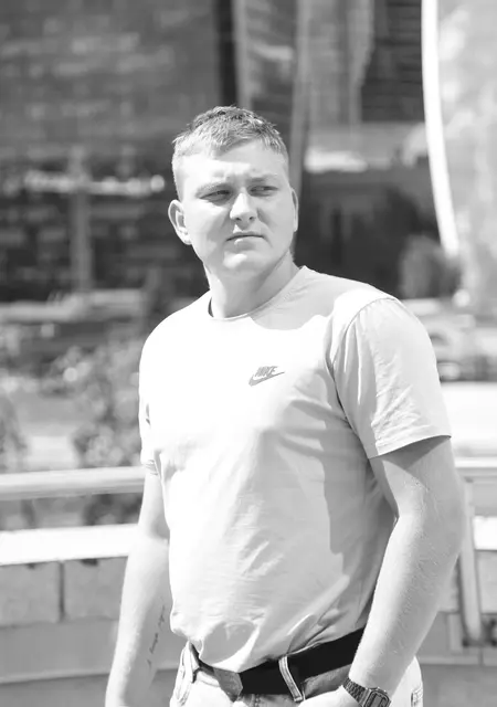 Andryusha из Ижевска, ищу на сайте знакомства на одну ночь