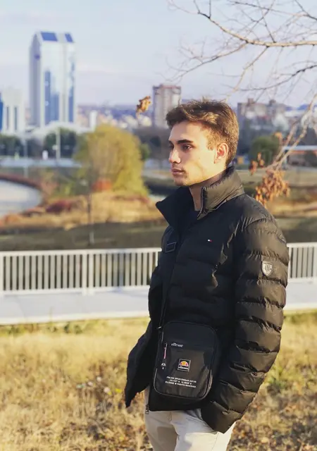 Я Владимир, 25, знакомлюсь без обязательств в Анапе