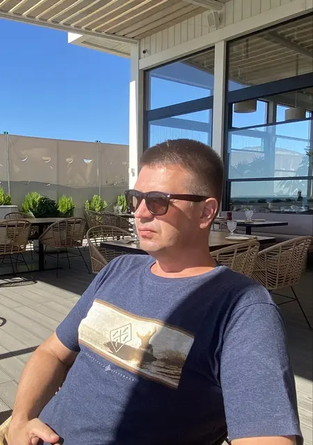 Я Сергей, 40, знакомлюсь для общения в Перми