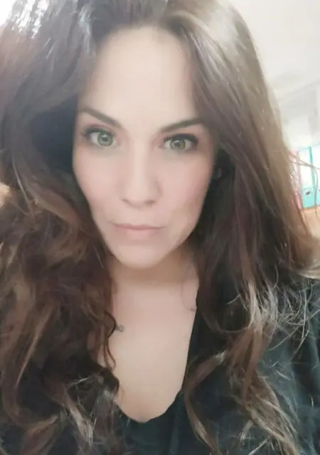 Val из Афин, мне 37, познакомлюсь для общения