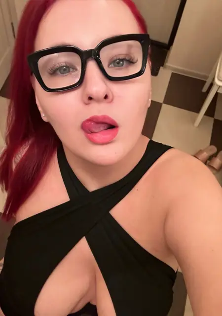 Татьяна из Пскова, мне 34, познакомлюсь для приятного времяпровождения