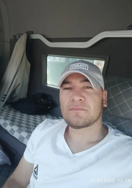 Я Бобур, 33, из Покрова, ищу знакомства на одну ночь