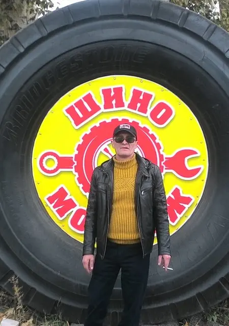 Вадим из Углегорска, мне 25, познакомлюсь без обязательств