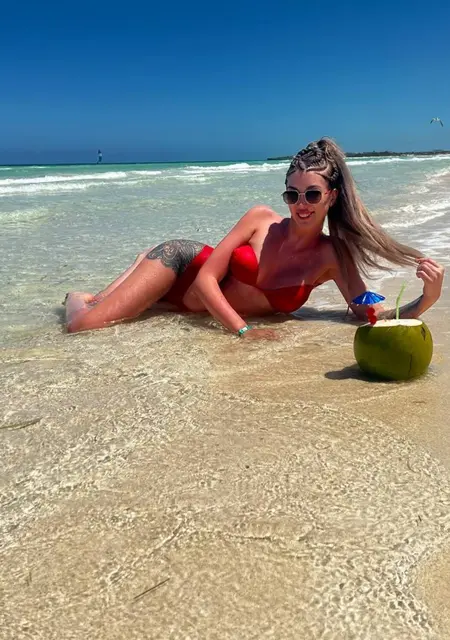 Я Настя, 28, знакомлюсь для совместных путешествий в Сочи