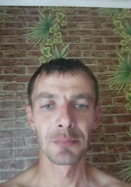 Александр из Белгорода, ищу на сайте знакомства на одну ночь