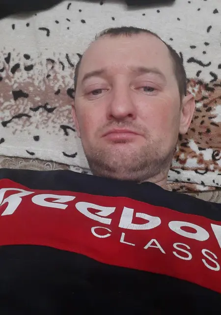 Я Александр, 42, из Чебоксар, ищу знакомства на одну ночь