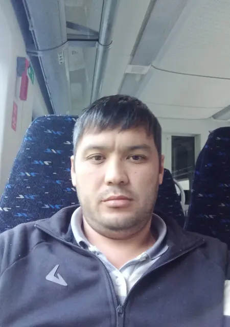 Я Анатолий, 38, знакомлюсь на одну ночь в Перми