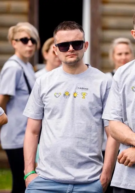 Александр из Коврова, мне 36, познакомлюсь для постоянных отношений