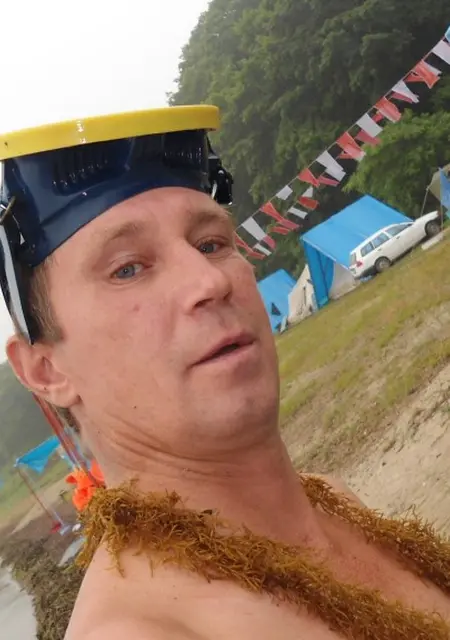 Андрей из Вяземского, ищу на сайте знакомства на одну ночь