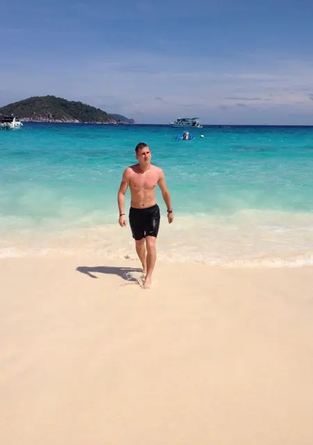 Сергей из Мирного, мне 40, познакомлюсь на одну ночь