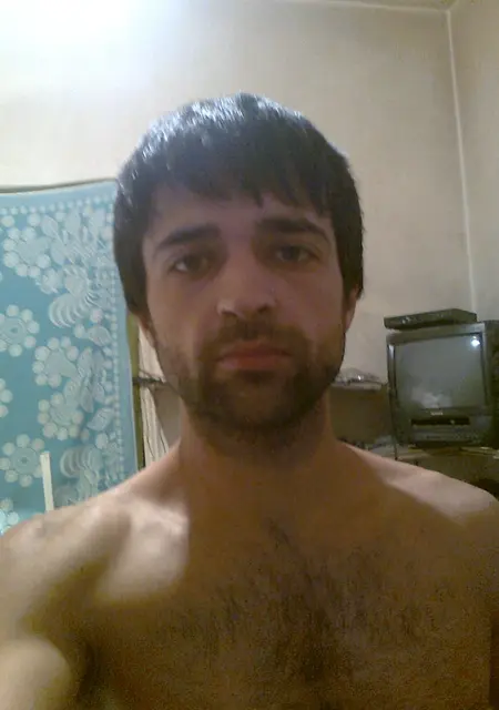 Мурад из Махачкалы, мне 41, познакомлюсь на одну ночь